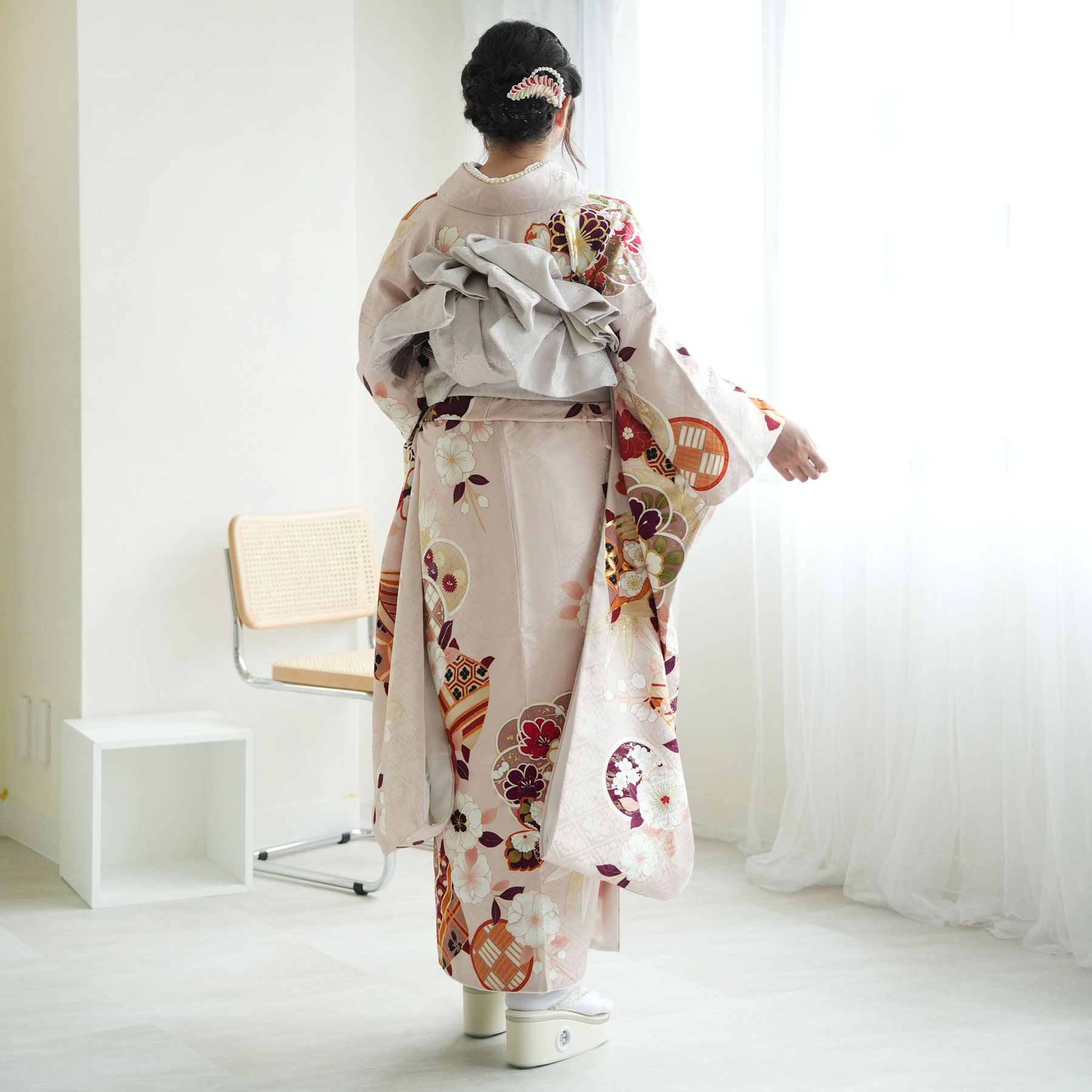 【レンタル】 成人式 振袖 レンタル 女性 振袖セット 着物 21点セット フリーサイズ（身長155-170cm） 結婚式 花 フルセット ピンク ニュアンスカラー 菊 鞠 金彩 正絹 正装 和装 披露宴 晴れ着