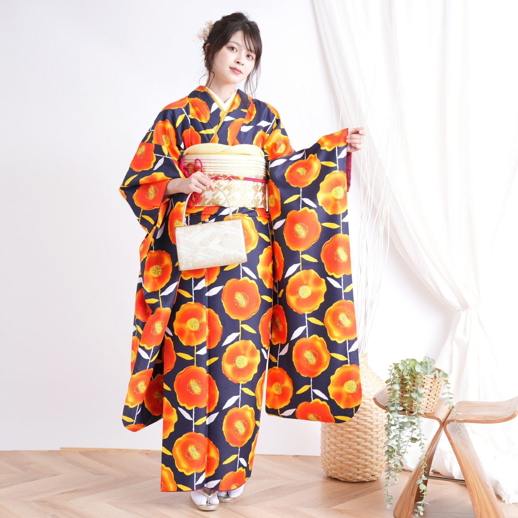 【レンタル】振袖 成人式 女性 振袖セット 着物 結婚式 振袖＆袋帯 フルセット 安い レトロ 大正浪漫 モダン【ひよこ商店 振袖20点セット 紺地にひだまりの花】 往復送料無料(4)