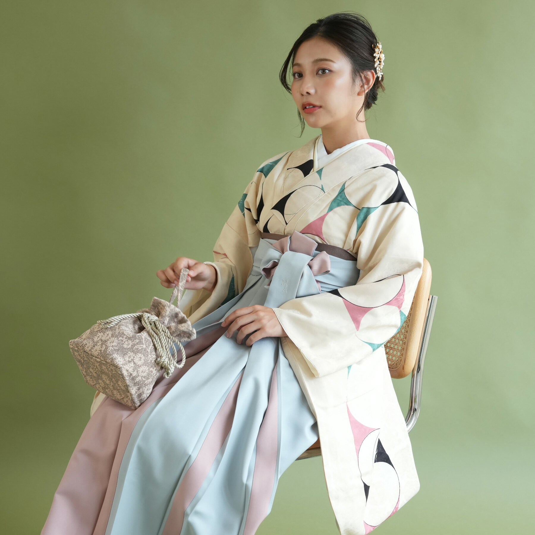 【レンタル】 卒業式 袴 着物 17点セット モダンアンテナ 袴91cm（身長153-158cm） 袴 卒業式 日本製 フルセット 幾何学 大学生 レディース ベージュ 女性 ladies アイボリー グレー ピンク 黒 丸 ニュアンスカラー はかま 17点セット 袴セット ブランド着物