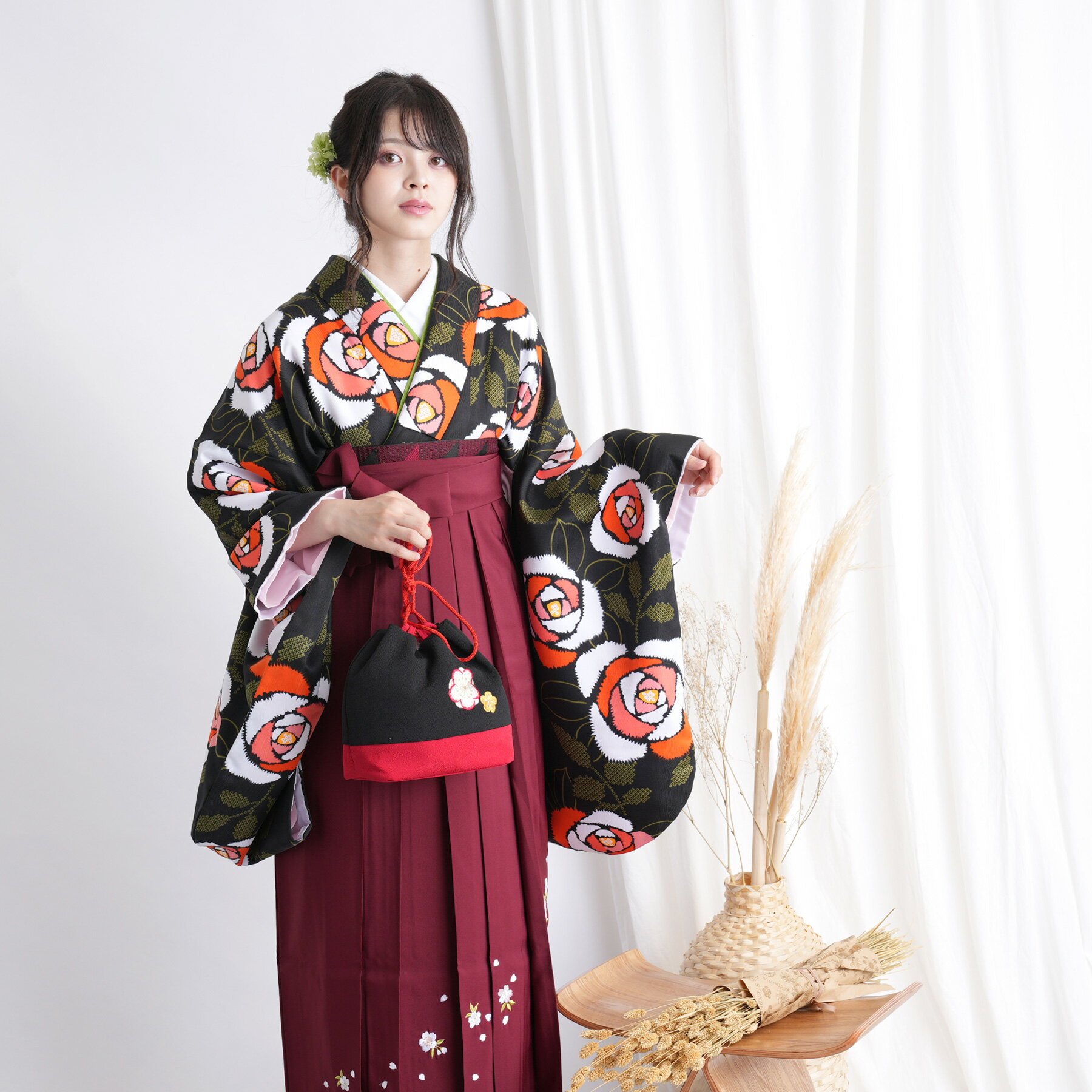 【レンタル】卒業式 袴 女性 袴セット 女 卒業式袴セット 二尺袖 着物 袴 レトロ 大正浪漫 モダン【袴17点セット 黒にノスタルジック薔薇】utatane うたたね 往復送料無料