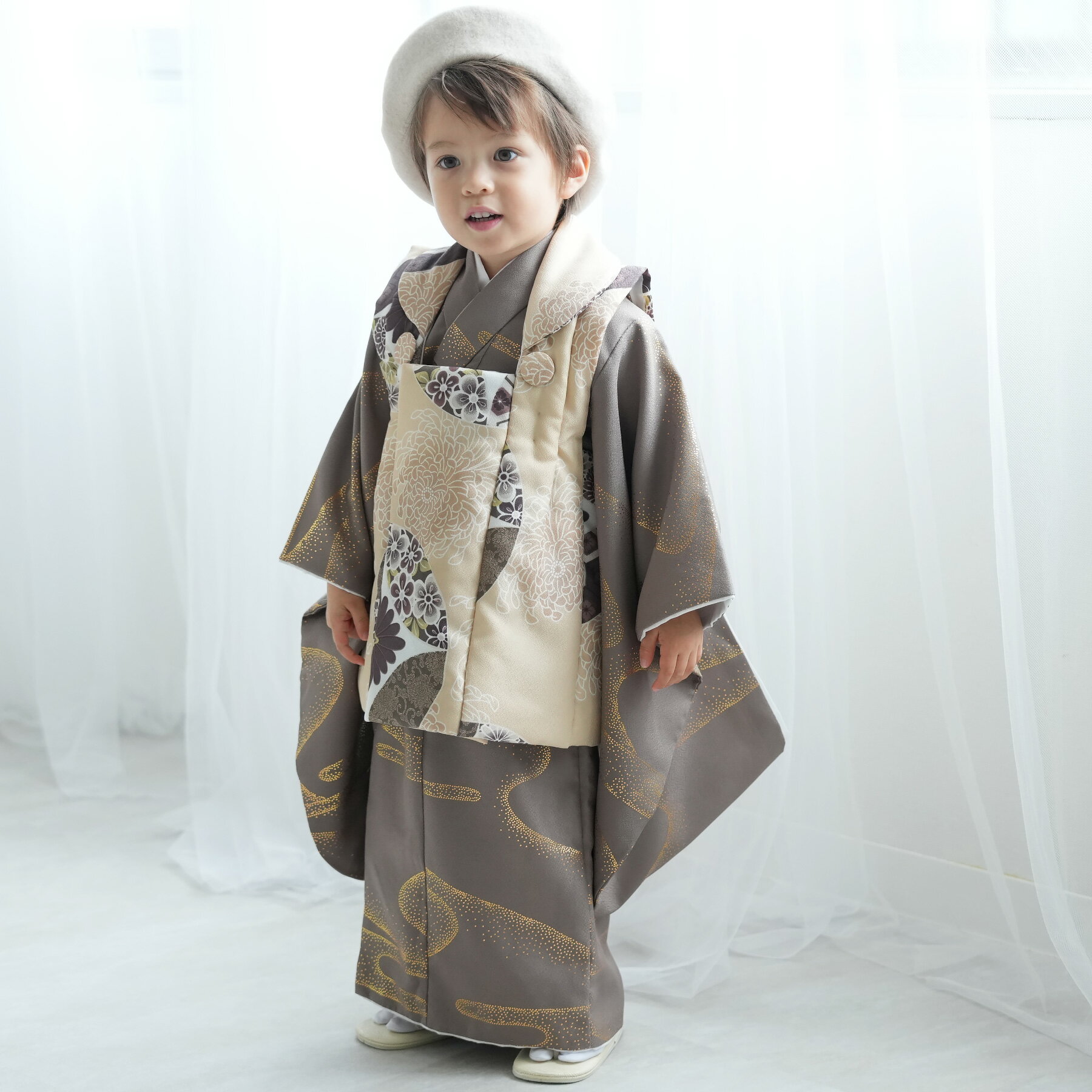 【レンタル】 【利用可能期間 2025/12/6以降】 七五三 3歳 着物 セット ひよこ商店 88cm-105cm前後 着物 フルセット 花 被布セット 茶 子供 三歳 三才 男児 被布コート 菊 七宝 渋色 ブラウン 金 ゴールド ニュアンスカラー 七五三参り 往復送料無料