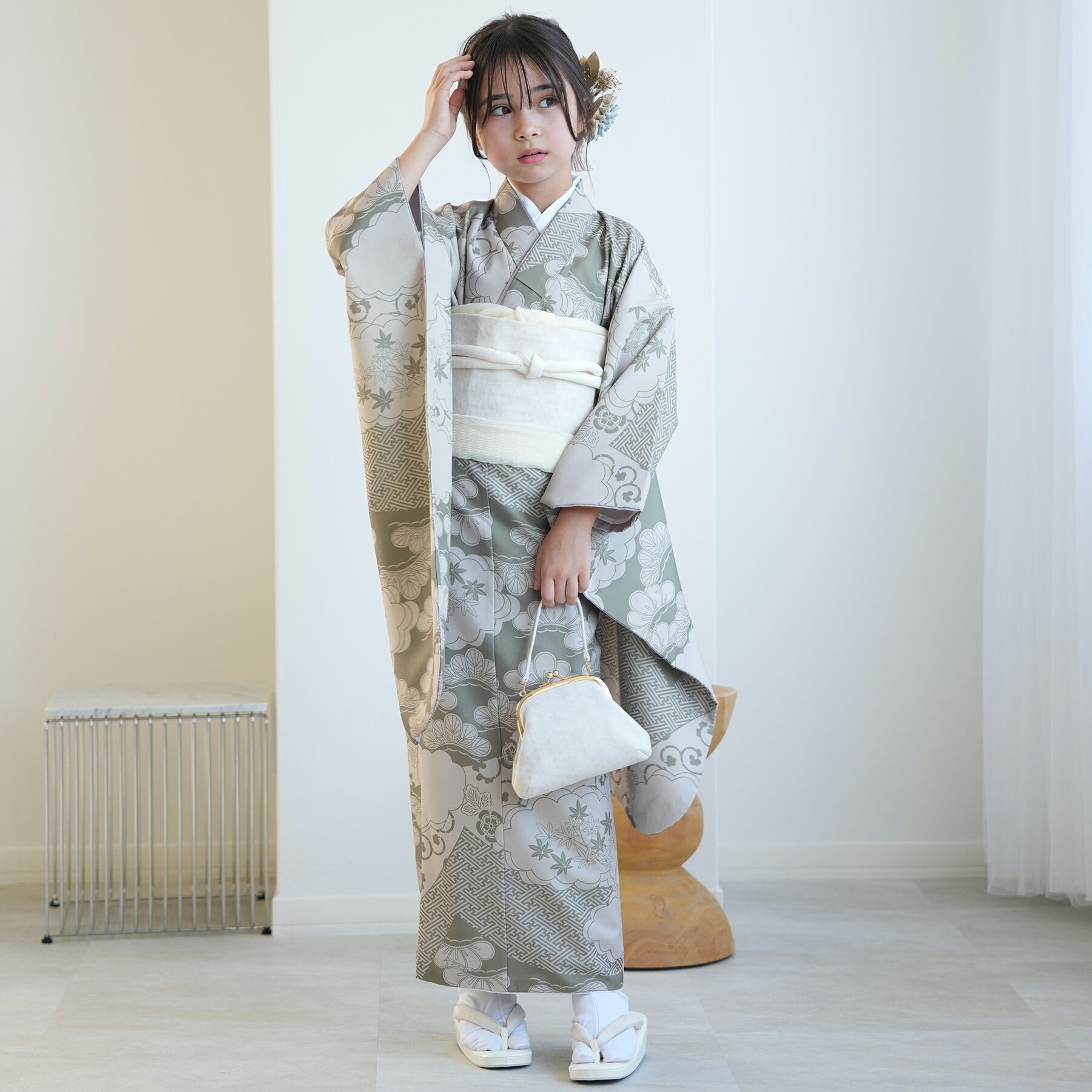 楽天ひよこ商店【レンタル】【ひよこ商店 10歳 振袖セット モスグリーン松文様】 ハーフ成人式 ジュニア 着物セット 子供 kids 十歳 十才 女児 着物 1/2成人式 日本製作り帯 長襦袢 志古貴 草履 バッグ 135cm-145cm前後 新品足袋プレゼント 往復送料無料