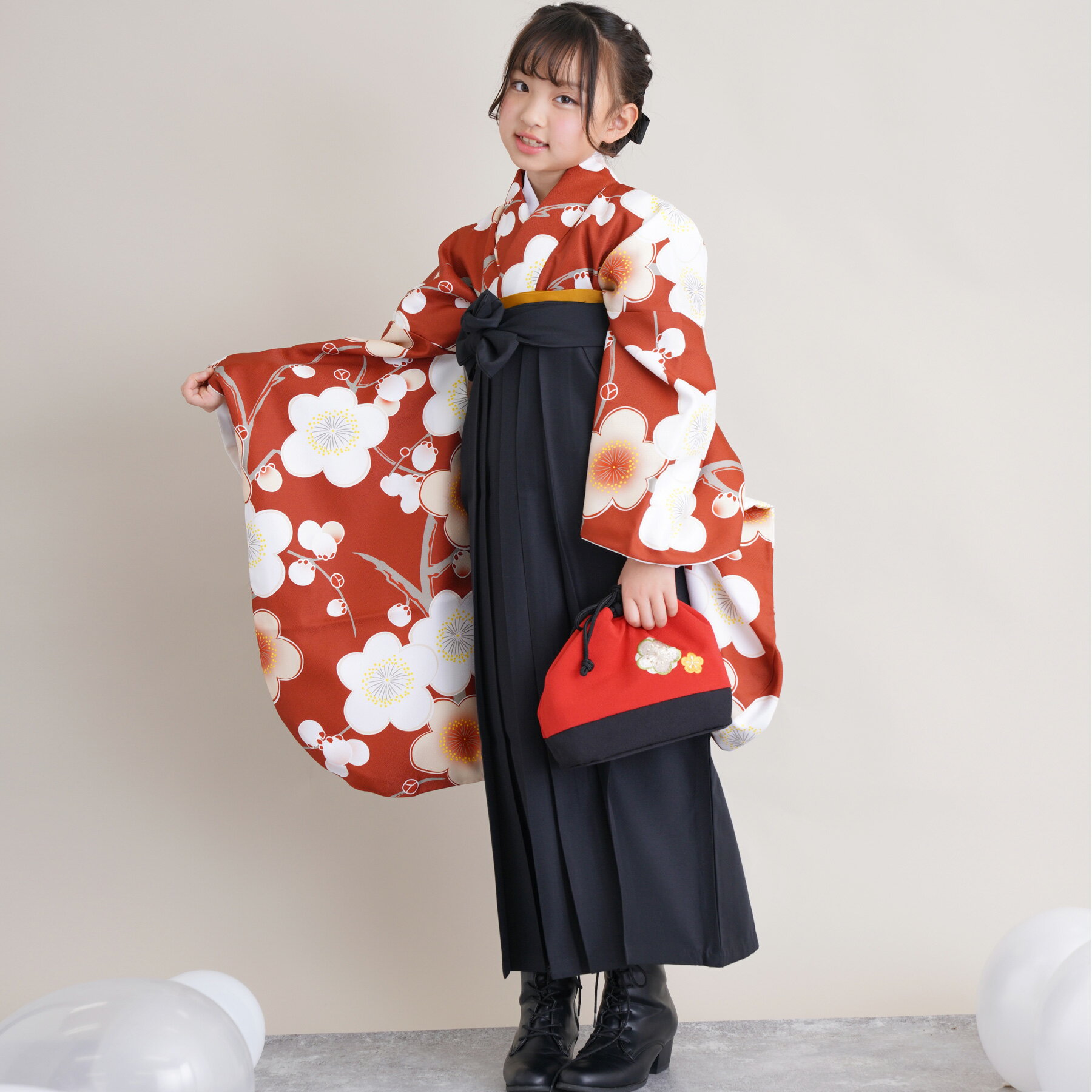 楽天ひよこ商店【レンタル】 袴 着物 ジュニア 女の子 低身長さん向け 2尺袖 15点セット utatane 袴83cm（身長約143 - 150cm） レトロ 着物 女の子 赤 花 子供 キッズ ベージュ えんじ 黄色 古典柄 大正浪漫 小学生 子供 卒業式 謝恩会 個性派 個性的 国内染色 往復送料無料