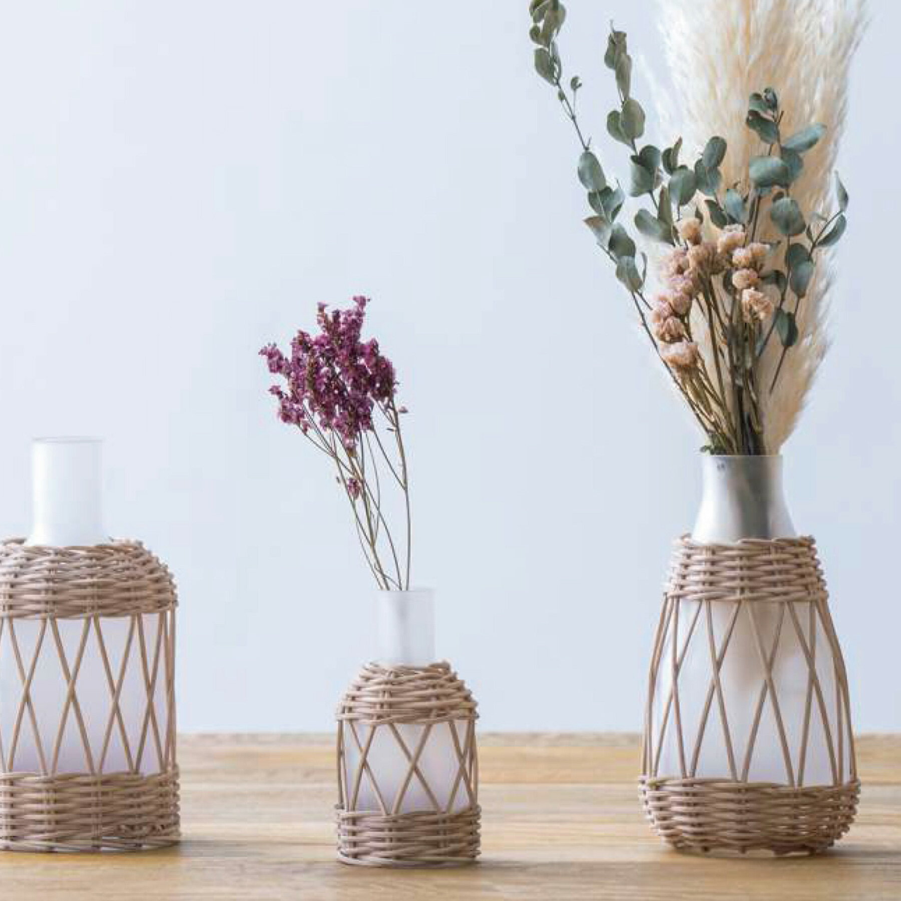 花瓶 インテリア 一輪挿し ラタン 茶色 系 ブラウン ナチュラル ディスプレイ 模様替え ガラスボトル ..