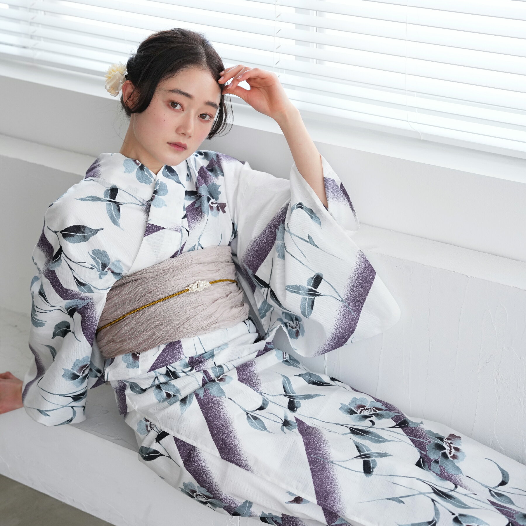 【utatane 高級変わり織 浴衣3点セット 紫の霧ぼかし花】ここでしか買えない昭和初期アンティーク復刻版 フリーサイズ 浴衣セット（ゆかた・帯・下駄）ですぐお出かけ ニュアンスカラーレトロ 上質 うたたね 国産生地 国内染色 ブランド