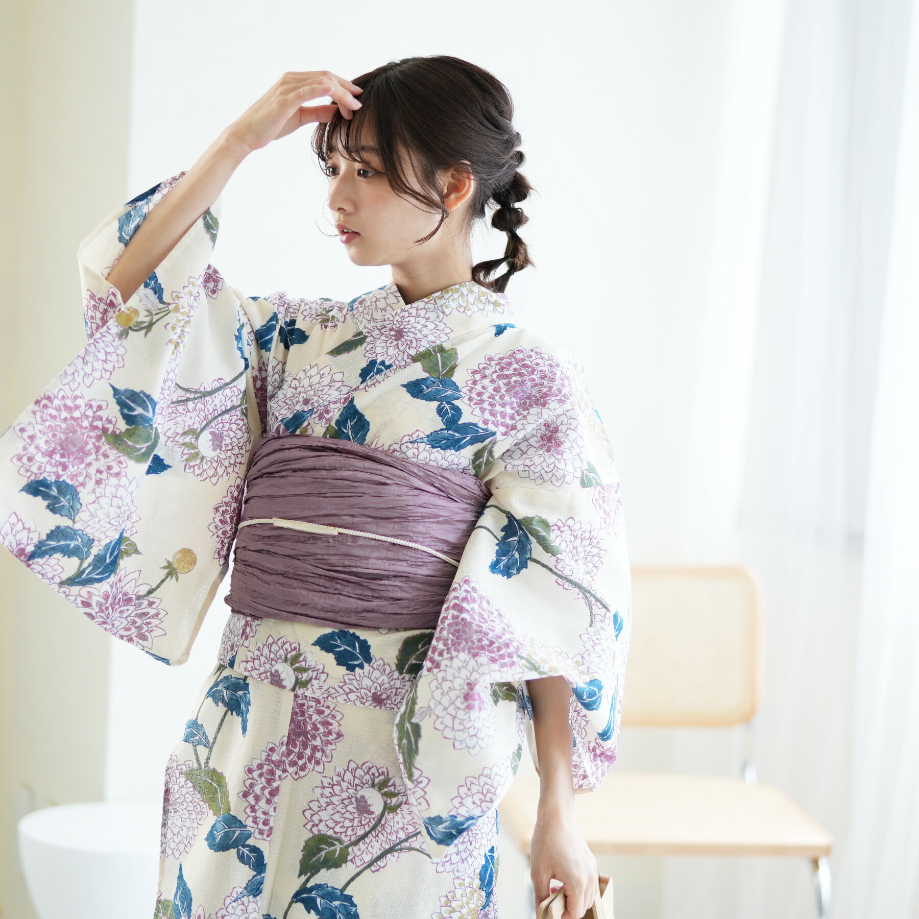 【20%OFF】 二部式浴衣 セパレート 浴衣 レディース 3点セット ( 浴衣 帯 下駄 ) utatane フリーサイズ（身長155-165cm） 浴衣 セット レディース 菊 浴衣セット アイボリー 女性 ベージュ 紫 ラベンダー 和歌山染工 昭和初期復刻版 昭和レトロ 大正ロマンのサムネイル
