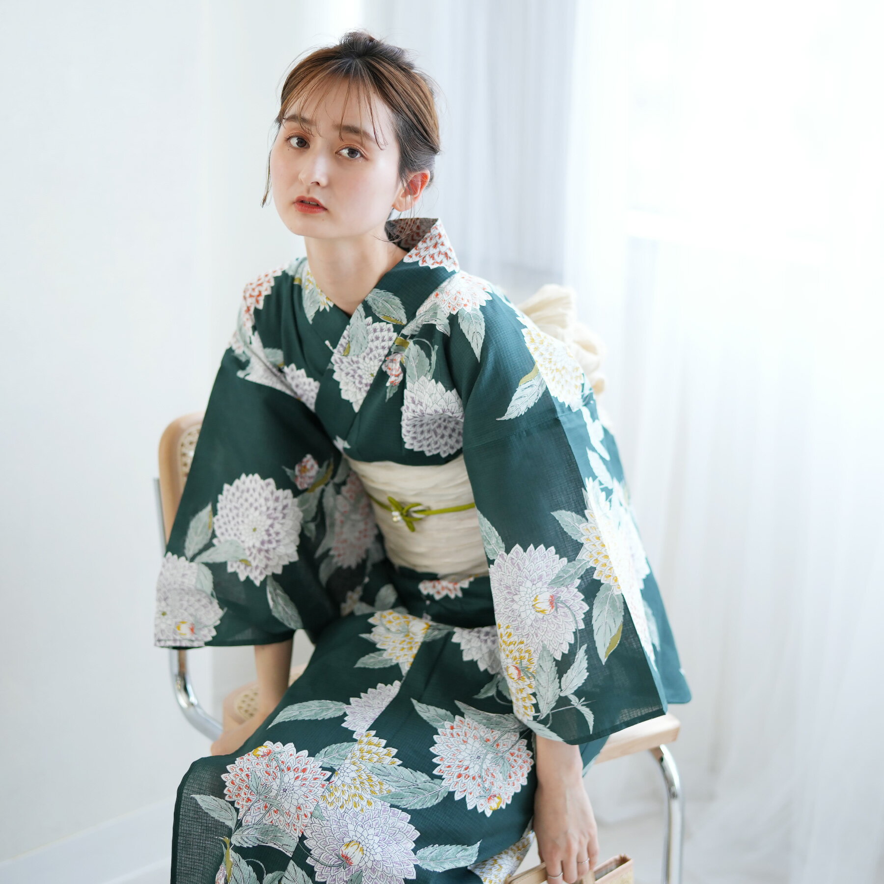 【20%OFF】 二部式浴衣 セパレート 浴衣 レディース 3点セット ( 浴衣 帯 下駄 ) utatane フリーサイズ（身長155-165cm） 浴衣 セット 花 浴衣セット 青緑 女性 ブルーグリーン 菊 和歌山染工 ニュアンスカラー 昭和レトロ 大正ロマン 大正浪漫のサムネイル