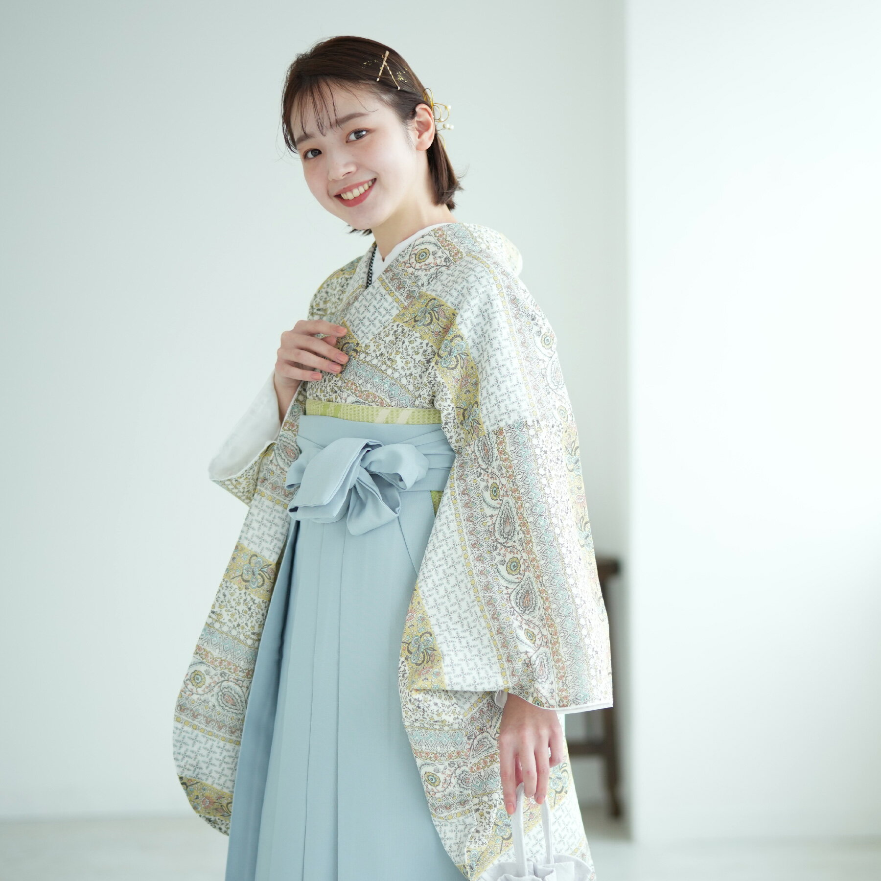 【販売用ページ】2尺袖着物 袴 2点セット utatane 袴91-99cm（身長153-170cm） 袴セット 卒業式 大学生 着物 ペイズリー 女性 購入 白 女性 イエロー 紫 グレー ホワイト ペールブルー 花 幾何学 日本製着物 重ね衿縫い付済 専門学校 卒服 卒業式 謝恩会のサムネイル