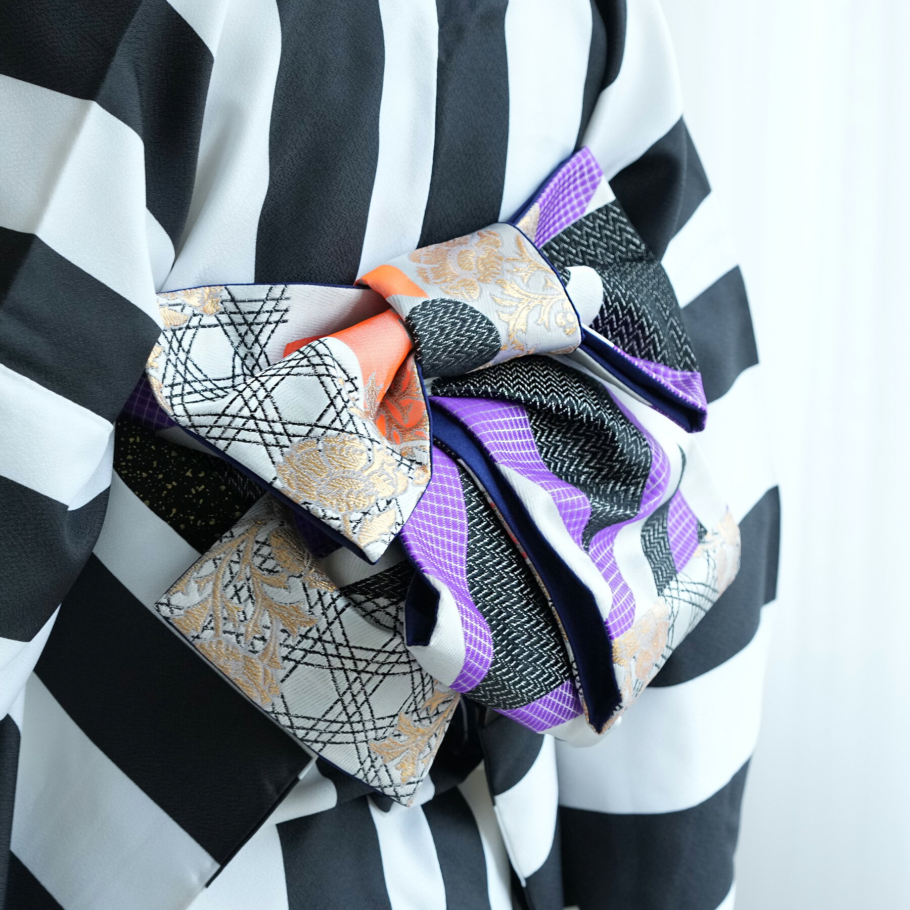 【ニコアンティーク 細帯 マカロニック・パズル】半幅帯 単品 数量限定 浴衣 着物 小紋 幾何学 花 白 ..