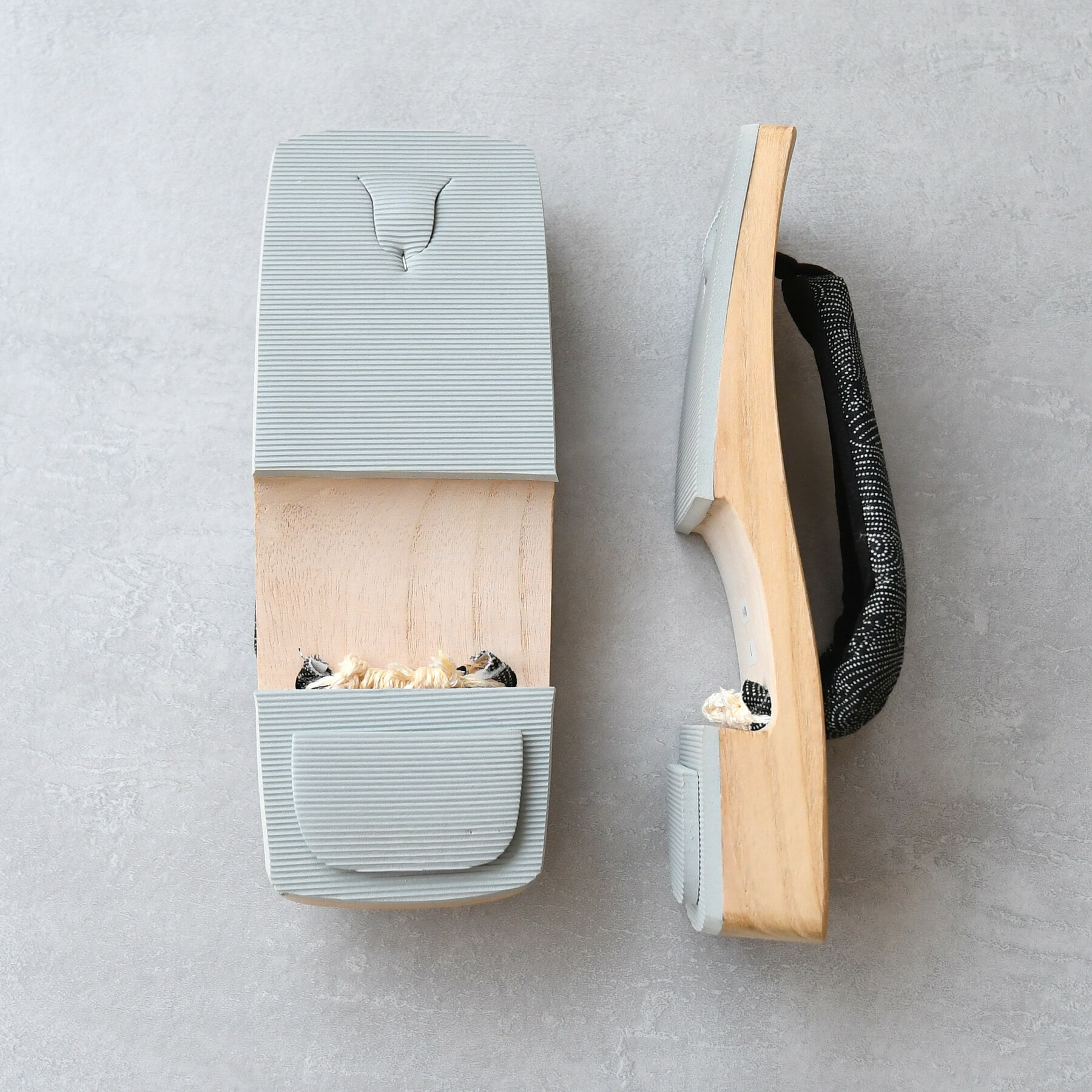 【ニコアンティーク 高級桐下駄 青海波 メンズ Lサイズ 右近 白木】男性 男下駄 25〜26.5cm 大きいサイズ 単品 国産 日本製 徳島の下駄職人さんと滋賀の鼻緒職人さんの手仕事 レトロ