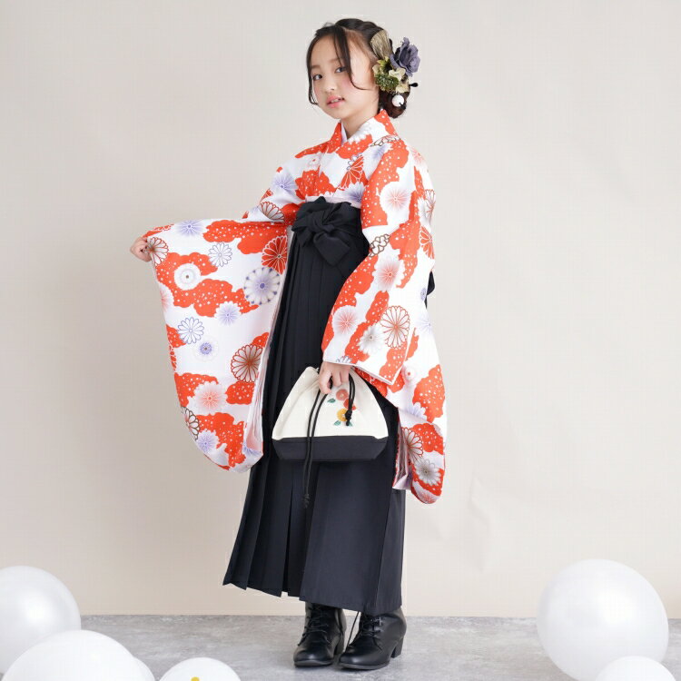 【リサイクル着物セット】 2尺袖 袴 2点セット 袴84cm（身長145-150cm） 国内染色 日本製生地 ジュニア 小学生 花 販売 購入 白 系 子供 kids 赤 朱色 菊 雲取り 古典柄 大正浪漫 ヴィンテージ リサイクル着物 アンティーク USED 中古 古着 卒業式 謝恩会