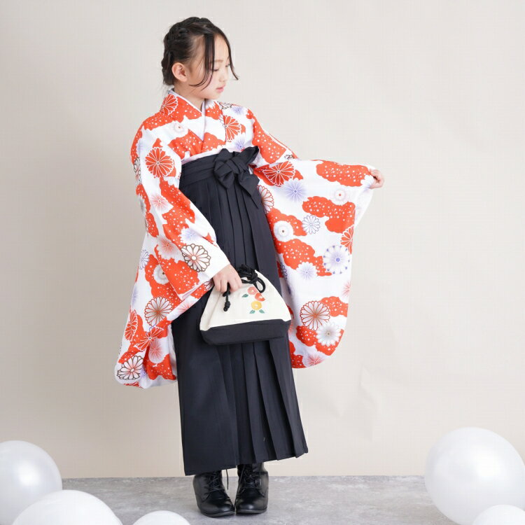 【リサイクル着物セット】 2尺袖 袴 2点セット 袴84cm（身長145-150cm） 国内染色 日本製生地 ジュニア 小学生 花 販売 購入 白 系 子供 kids 赤 朱色 菊 雲取り 古典柄 大正浪漫 ヴィンテージ リサイクル着物 アンティーク USED 中古 古着 卒業式 謝恩会