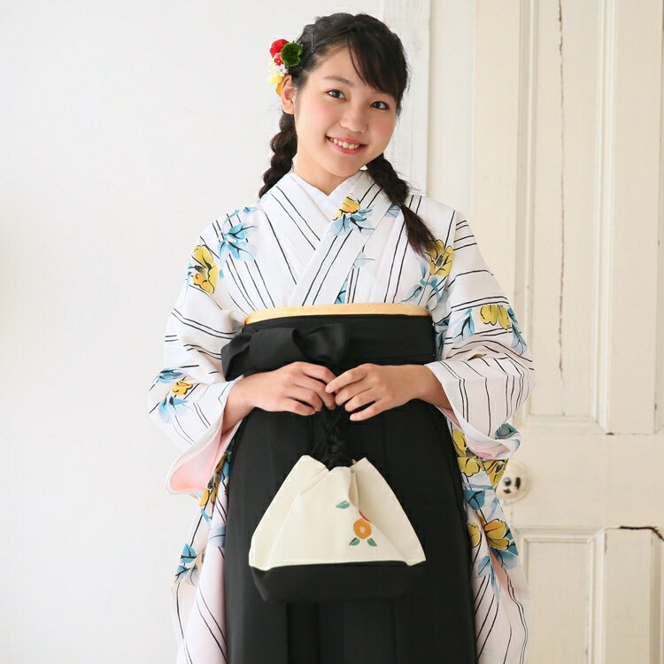 【リサイクル着物セット】 2尺袖 袴 2点セット 袴84cm（身長145-150cm） 国内染色 日本製生地 ジュニア 小学生 ストライプ 販売 購入 オフ白子供 kids きなり 黄色 花 椿 ぼかし 古典柄 大正浪漫 ヴィンテージ アンティーク USED 中古 古着 卒業式 謝恩会