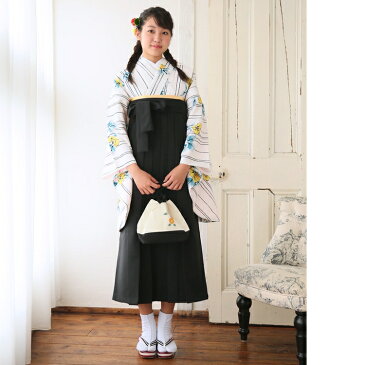 【リサイクル着物セット】 2尺袖 袴 2点セット 袴84cm(身長145-150cm) 国内染色 日本製生地 ジュニア 小学生 ストライプ 販売 購入 オフ白子供 kids きなり 黄色 花 椿 ぼかし 古典柄 大正浪漫 ヴィンテージ アンティーク USED 中古 古着 卒業式 謝恩会