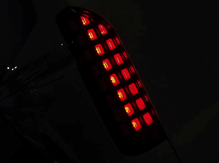 送料無料！コーリン【TT200ACE-3LSW-CC-04】MBRO フルLEDテールランプ シューティングテール クローム ハイエース/レジアスエース H200系