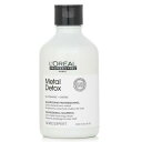 an anti-metal cleansing cream shampoo gently removes metal particles from hair to prevent hair breakage & color shift features a generous rich cleansing cream that transforms in a concentrated foam enriched with glicoamine & ionène a molecule small enough to track & neutralize metal inside the fiber makes it strengthened & more resistant to damage hair becomes smoother nourished for an extended period & gains strength while also being ified to preserve its vibrant color & achieve a lustrous shine scented with an addictive fragrance with a tech signature thanks to a memorable citrus top associated with distinctive musky woods easy to rinse recommended for all hair textures including color-treated damaged bleached & natural hair sulfate-free & color safe 広告責任 H LINE INTERNATIONAL TEL:82)010-7922-2308 商品区分 化粧品 注意事項 ・当店でご購入された商品は、原則として、「個人輸入」としての取り扱いになり、全てHONG KONGからお客様のもとへ直送されます。 ・個人輸入される商品は、全てご注文者自身の「個人使用・個人消費」が前提となりますので、ご注文された商品を第三者へ譲渡・転売することは法律で禁止されております。 ・通関時に関税・輸入消費税が課税される可能性があります。課税額はご注文時には確定しておらず、通関時に確定しますので、商品の受け取り時に着払いでお支払いください。詳細はこちらご確認下さい。 ＊色がある場合、モニターの発色の具合によって実際のものと色が異なる場合がある。 輸入者名 "本商品は個人輸入商品のため、購入者の方が輸入者となります。"