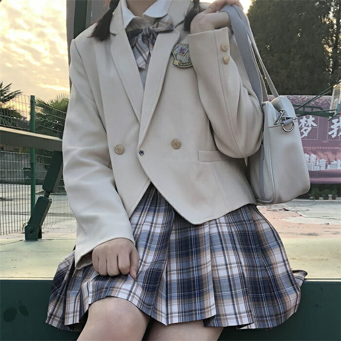 楽天市場】卒業式 スーツ 女の子(カラーレッド)(スーツ 楽天市場】卒業式 スーツ 女の子(カラーレッド)(スーツ