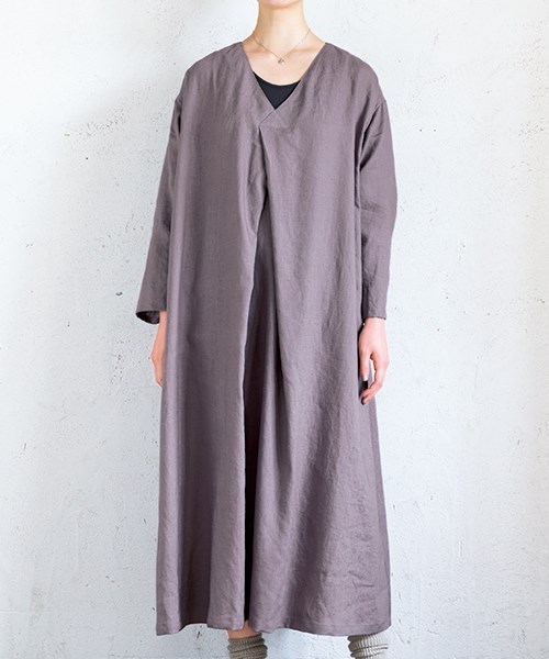 【楽天ランキング受賞 / レビュー特典！(商品ごと◎)】 型紙 パターン カット済 BT156 胸元タックのワンピース (S M L) / 縫い代付き・実物大・ピリピリ離してすぐ裁断！