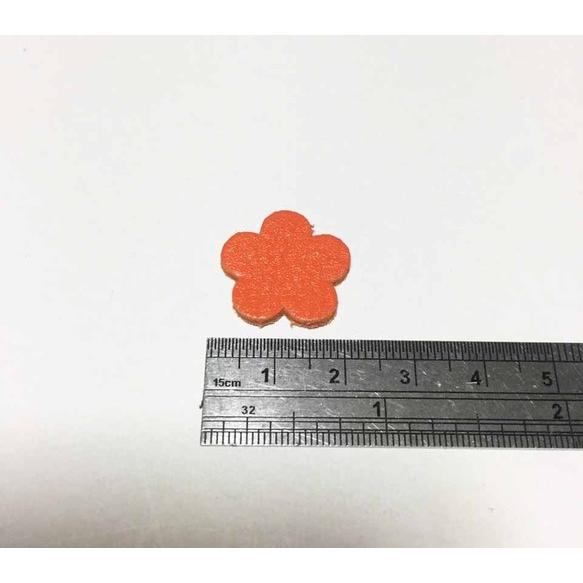 HMK TRADINGのレザーパーツ 花型 2.0cm カラーミックス 10枚入り アソートセット ハンドメイド ハンドクラフト｜アングル2