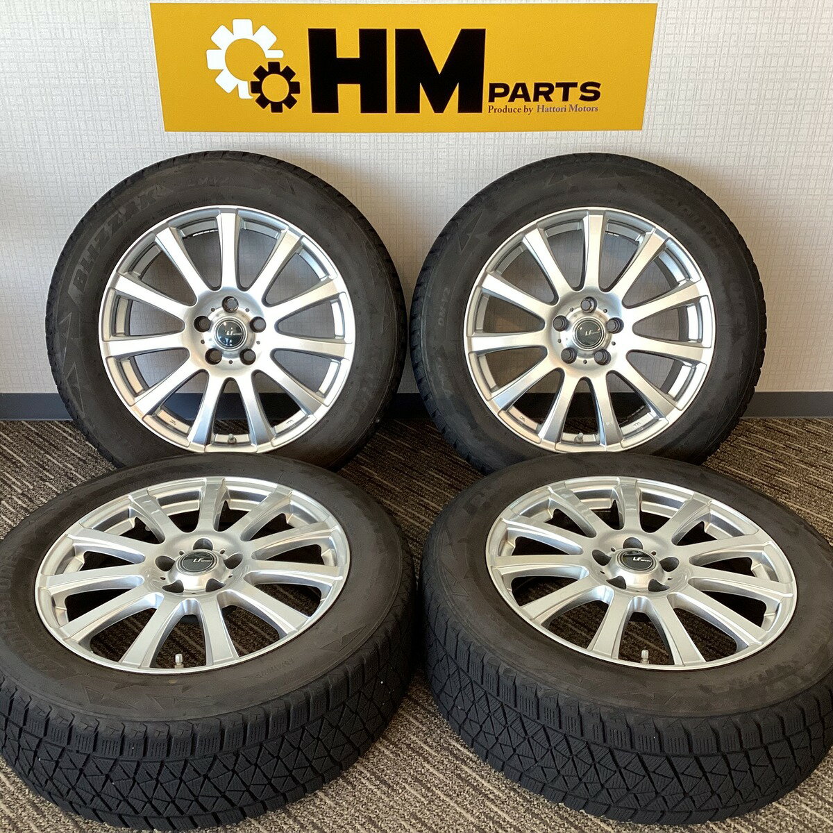 【中古】 LF SPORT 18インチ 7.5J +38 PCD114.3 5H 225/60R18 スタッドレス付き