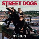 出荷目安の詳細はこちら商品説明DKM初代ヴォーカリストが在籍するパンク・バンド、Street Dogsが来日決定に伴い日本盤緊急リリース！DROPKICK MURPHYS初代ヴォーカリスト、マイク・マコーガン率いるボストン発の5人組バンド。アイリッシュ・トラッドを融合させた熱いパンク・ロック・サウンドで熱狂的支持を得る彼らが、RANCIDティム(vo,g)のレーベルHellcatへ移籍！4/10〜FLOGGING MOLLYジャパン・ツアー（全国5都市6公演）全公演サポートとして来日決定に伴い、FLOGGING MOLLYやTHE BOUNCING SOULSの作品で知られるテッド・ハットがプロデュースを手掛けた本作『State Of Crace』(通算4th)を緊急日本盤化！曲目リストDisc11.ミーン・フィスト/2.ケヴィン・J・オトゥール/3.イン・トゥ・ザ・ヴァレー/4.レベル・ソング/5.ジェネラル・ブーンボックス/6.エリザベス/7.トゥー・アングリー・キッズ/8.ガンズ/9.サン・パトリシオス/10.ア・ステイト・オブ・グレイス/11.フリー/12.タウニー・ボーイズ &lt;日本盤のみのボーナス・トラック&gt;