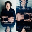 出荷目安の詳細はこちら商品説明愛と死〜ラヴェル：ダフニスとクロエ、デュパルク：旅へのいざないロビン・ティチアーティ、マグダレーナ・コジェナー2018年9月に2期目を迎える音楽監督ティチアーティとベルリン・ドイツ交響楽団。彼らの2枚目のアルバムは、ドビュッシーとフォーレを収録した前作に続くオール・フレンチ・アルバム。今回もコジェナーが参加しています。　『ダフニスとクロエ』では、細部を描くティチアーティの精緻なコントロールが冴え渡り、美しい夜明けから色彩豊かな生命の躍動までを繊細かつダイナミックに描いています。『高雅で感傷的なワルツ』では、優雅でありながらリズム感あふれる音楽づくりで作品のテクスチャを明確に提示しつつ、ラヴェルならではの極彩色の世界を存分に味わわせてくれます。　またラヴェルが「天才のなせる技」と呼んだデュパルクの歌曲は、ピアノ伴奏版ばかりが有名ですが何作かは管弦楽用に本人が編曲しており、いずれもとりわけ華やかなオーケストレーションに魅力があります。演奏音源の希少さもさることながら、これらとコジェナーの温かな歌声との相性の良さは素晴らしいものです。（輸入元情報）【収録情報】1. ラヴェル：『ダフニスとクロエ』第2組曲2. デュパルク：旅へのいざない（ボードレール詩）3. デュパルク：戦のある国へ（ゴーティエ詩）4. デュパルク：悲しき歌（ラオール詩）5. デュパルク：フィディレ（ルコント・ド・リール詩）6. ラヴェル：高雅で感傷的なワルツ7. デュパルク：小夜想曲『星たちへ』　マグダレーナ・コジェナー（メゾ・ソプラノ：2-5）　ベルリン・ドイツ交響楽団　ロビン・ティチアーティ（指揮）　録音時期：2017年12月18-22日　録音場所：ベルリン、イエス・キリスト教会　録音方式：ステレオ（デジタル／セッション）