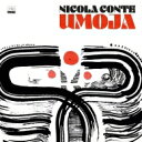 出荷目安の詳細はこちら商品説明イタリアが誇るラウンジ/ジャズの巨匠である、DJ/プロデューサー/ギタリスト/バンドリーダー・ニコラ・コンテ(Nicola Conte)がニューアルバムをリリース!スワヒリ語で「統一」「一体感」という意味の『Umoja』をタイトルに冠し、生涯をかけて研究してきた世界中のディープジャズ、ラテン、アフロフューチャー、ボサノヴァ、ソウルのエモーションを結晶化した名盤!!ソロとしてはなんと9年ぶり! クラシック「NATURAL」を残したUKのブラジル/クロスオーバーの老舗 FAR OUTから!アナログ盤は45rpmでカット、スーパーラウドかつHDオーディオ!!!Blue Note、 Impulse!、Schema recordsなどの名門に作品を残す巨匠が、2009年から2013年にかけて60年代の失われたブラジルのボサノヴァやサンバジャズを選曲したコンピレーションシリーズ5枚にまとめ発表。そこからニコラ・コンテとFAR OUTの関係は始まった。後にヴォーカリストのステファニア・ディピエッロ(Steffania Dippiero)とのコラボアルバム「Natural」で高い評価を得、さらに信頼を深めていく。「Umoja」は、70年代のインディー系スピリチュアルジャズやフリージャズ、極少プレスのプライベートなソウルミュージック、アフリカ、アフロカリビアンといった作品のリズムを研究し、また同時に、ロニー・リストン・スミスやゲイリー・バーツ、アフロビートのオリジネイター・フェラ・クティやトニー・アレンらのエッセンスも取り入れている。全体のプロデュースをニコラが行い、ニコラと長年の友人でもあるギタリスト アルベルト・パルメジャーニ(Alberto Parmegiani)がニコラと共同で作曲を担当。ゲストミュージシャンとして、UKのヴォーカリスト ザラ・マクファーレン(Zara Mcfarlane)、フィンランドのサックス奏者ティモ・ラッシー(Timo Lassy)、フランスのヴィヴラフォン奏者 サイモン・ミュリエ(Simon Mullier)、米ヴォーカリスト マイルス・サンコ(Myles Sanko)、南アフリカの新鋭ドラマー フェルナンド・デイモン(Fernando Damon)、元ロイ・ハーグローヴ(Roy Hargrove)のベーシストのアミーン・サリーム(Ameen Saleem)、セルビアのフルート奏者ミレナ・ヤンクリッチ(Milena Jancuric)、という世界中の才能が本作に参加している。レコーディングにも拘っており、アナログテープに直接録音され、かつ各トラックに2テイクずつしか使用されていない。アナログの暖かでカラフルなサウンドをキープするために、僅かなオーバーダブさえもテープで移し替えるという徹底さはニコラ曰く「ポスト・プロダクションやエディットはほとんど行わず、魔法的なライヴセッションをそのまま作品として残しました」とのこと。（メーカーインフォメーションより）曲目リストDisc11.Freedom &amp; Progress (8.14)/2.Arise (4.25)/3.Soul Of The People (5.11)/4.Heritage (5.09)/5.Flying Circles (5.45)Disc21.Umoja Unity (6.56)/2.Life Forces (5.56)/3.Dance Of Love &amp; Peace Part 1 (4.00)/4.Dance Of Love &amp; Peace Part 2 (3.00)/5.Into The Light Of Love (4.17)