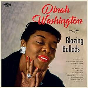 出荷目安の詳細はこちら商品説明"ブラック・ジュークボックスの女王"の名で知られるジャズ・シンガー、ダイナ・ワシントンベスト・コンピ『Sings Blazing Ballads』が180g重量盤・全世界1000枚限定生産にて登場！★ダイナ・ワシントン（1924-1963）は、"ブラック・ジュークボックスの女王"の名で知られ、グラミー賞を受賞し、ブルース/R&B/ジャズ・シンガーとして活躍する。人気絶頂の中、39 歳の若さでオーバードーズにより激動の人生を後にした。その短い期間に、紛れもない才能と根深い不安の不安定なミックスが彼女を名声の高みへと導いた。★今作『Sings Blazing Ballads』では、クラーク・テリー、キャノンボール・アダレイ、ウィントン・ケリー、そしてクインシー・ジョーンズとドン・コスタ指揮のオーケストラといったスターたちがバックを務め、「Cry Me A River」(A.6)、「Easy Living」(B.2)などの往年のスタンダードナンバーを歌う彼女のバラード・パフォーマンスが詰まったベスト・コンピレーション。（メーカーインフォメーションより）曲目リストDisc11.If I Had You 4:45/2.Teach Me Tonight 2:45/3.You Don’t Know What Love Is 4:02/4.I Could Write A Book 4:25/5.Blue Gardenia 5:18/6.Cry Me A River 2:26/7.Mad About The Boy 2:47/8.Easy Living 5:00/9.I’ll Close My Eyes 2:49/10.What A Difference A Day Made 2:28/11.Let’s Do It (Let’s Fall In Love) 2:37/12.These Foolish Things 3:28/13.If It’s The Last Thing I Do 3:35/14.This Bitter Earth 2:27