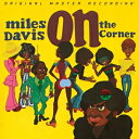 出荷目安の詳細はこちら商品説明1972年発売 Miles Davis 『On the Corner』をモービル・フィデリティ社の「MoFi SuperVinyl」で復刻。1972年発売。マイルスいわく、「この音楽で踊ってくれ！」。ファンク、現代音楽、ワールド・ミュージック等、さまざまな要素を高純度で融合したワン＆オンリーのストリート・ミュージック。壮絶きわまりないポリリズム、まるでソウル・シンガーのようにシャウトするマイルスのエレクトリック・トランペット……世界中のDJやクラブ・ミュージック・ファンからも賞賛を浴びる、まるで21世紀に聴かれるために生まれてきたかのような重要作。＜MoFi SuperVinylとは>MoFi SuperVinylは、アメリカ・カリフォルニア州のNEOTECH社とRTI社の共同開発により新たに生み出された独自のアナログ盤素材。新たに開発されたカーボンレス染料（半透明）により、オリジナルのラッカー盤と区別がつかない、より精密な溝の製造を可能にし、マスタリング・スタジオのサウンドに限りなく近い音質を再現する。（メーカーインフォメーションより）※限定盤のためご予約をキャンセルさせて頂く場合がございます。予めご了承ください。曲目リストDisc11.On the Corner/New York Girl/Thinkin’ One Thing and Doin’ Another/Vote for Miles/2.Black Satin/3.One and One/4.Helen Butte/Mr. Freedom X