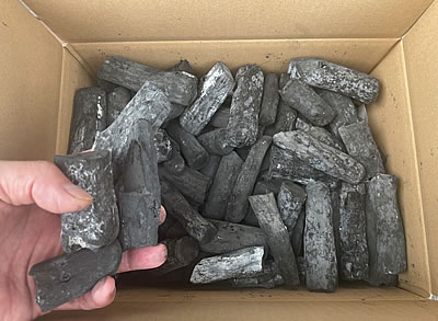 【豊栄燃料】 天然備長炭 徳丸 4kg 15kg 海外産 白炭製法 備長炭仕上げ 高火力 長時間燃焼 煙少 バーベキュー 七輪 火鉢 囲炉裏 焼鳥 うなぎ 炭火焼 焼肉 炉端 懐石 飲食店 業務用 備長炭専門店 豊栄ほうえい 2