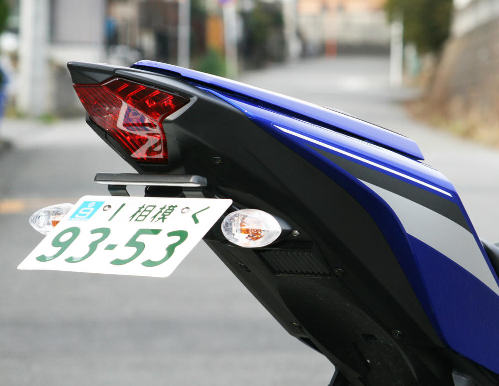 【送料無料】PinkFactory ピンクファクトリーヤマハ YZF-R25 / R3 MT-25 / 03 ( 2014 〜 2023 ) 用 フェンダーレスキット【LEDライセンスランプセット】YAMAHA