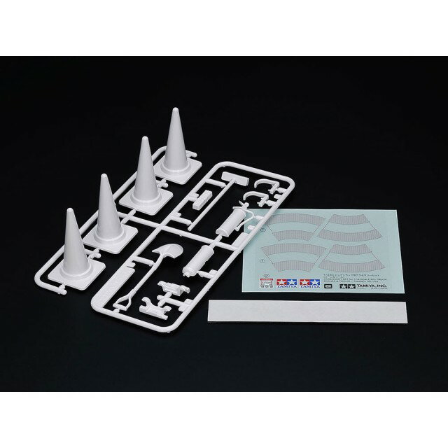 1/14RCビッグトラック用アクセサリーセット(コーン&amp;ツール) [TROP-58](JAN：4950344565580)