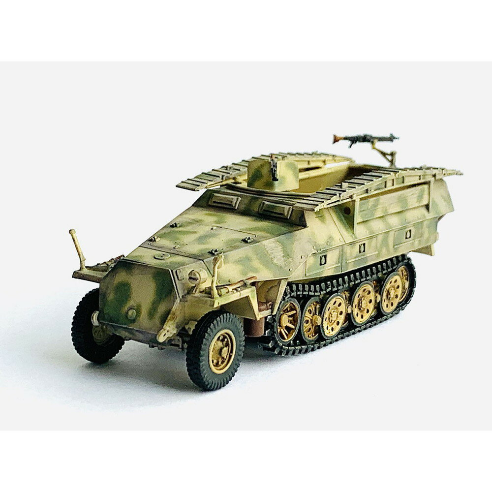 ドラゴン 1/72 WW.II ドイツ軍 Sd.Kfz.251/7 Ausf.D 装甲工兵車 完成品 DRR63109