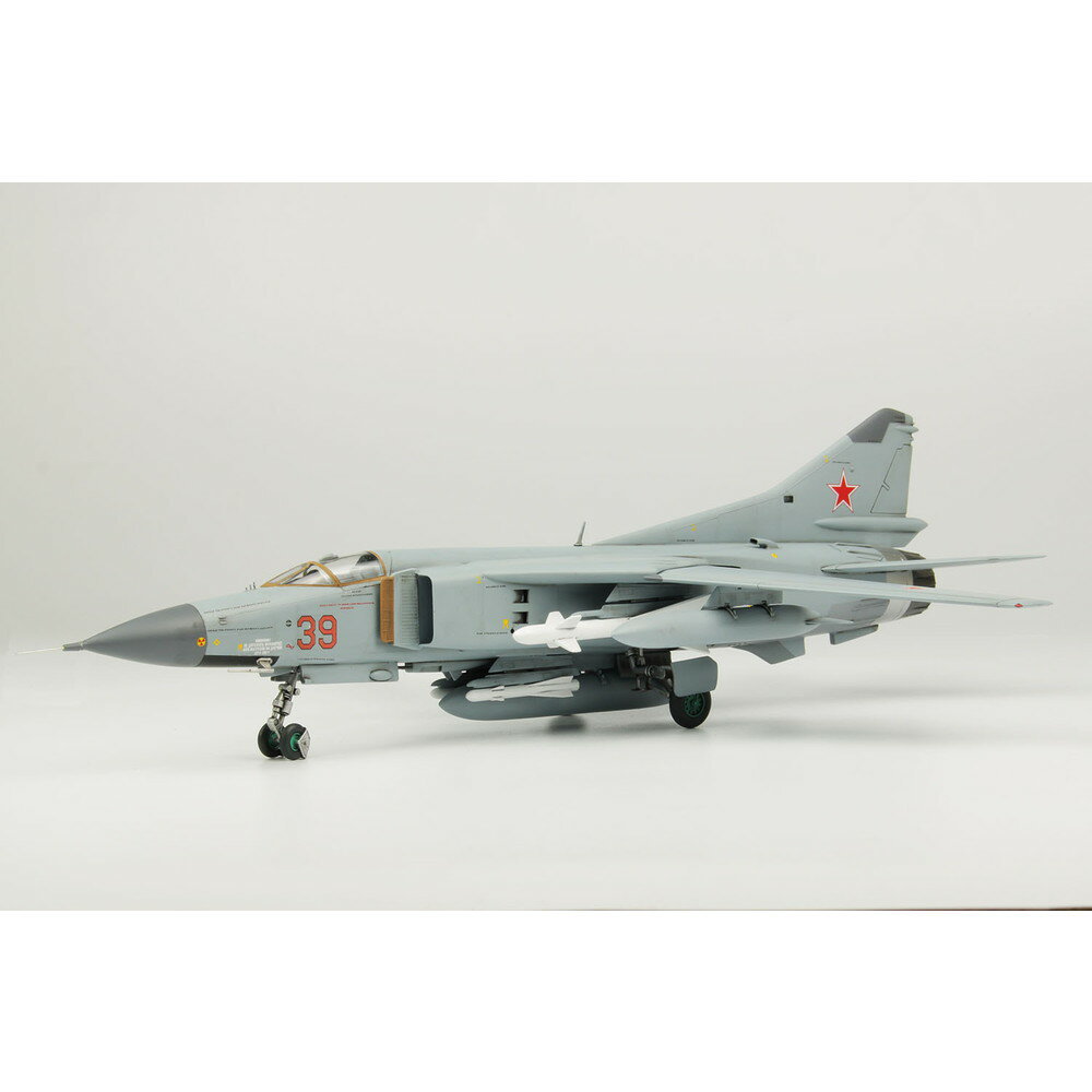 プラッツ/イタレリ 1/48 ソ連空軍戦闘機 MiG-23MF フロッガーB ソビエト連邦空軍 TPA-19