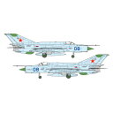 プラッツ 1/48 MiG-21 bis フィッシュベッド L ブルー 08 AE-28