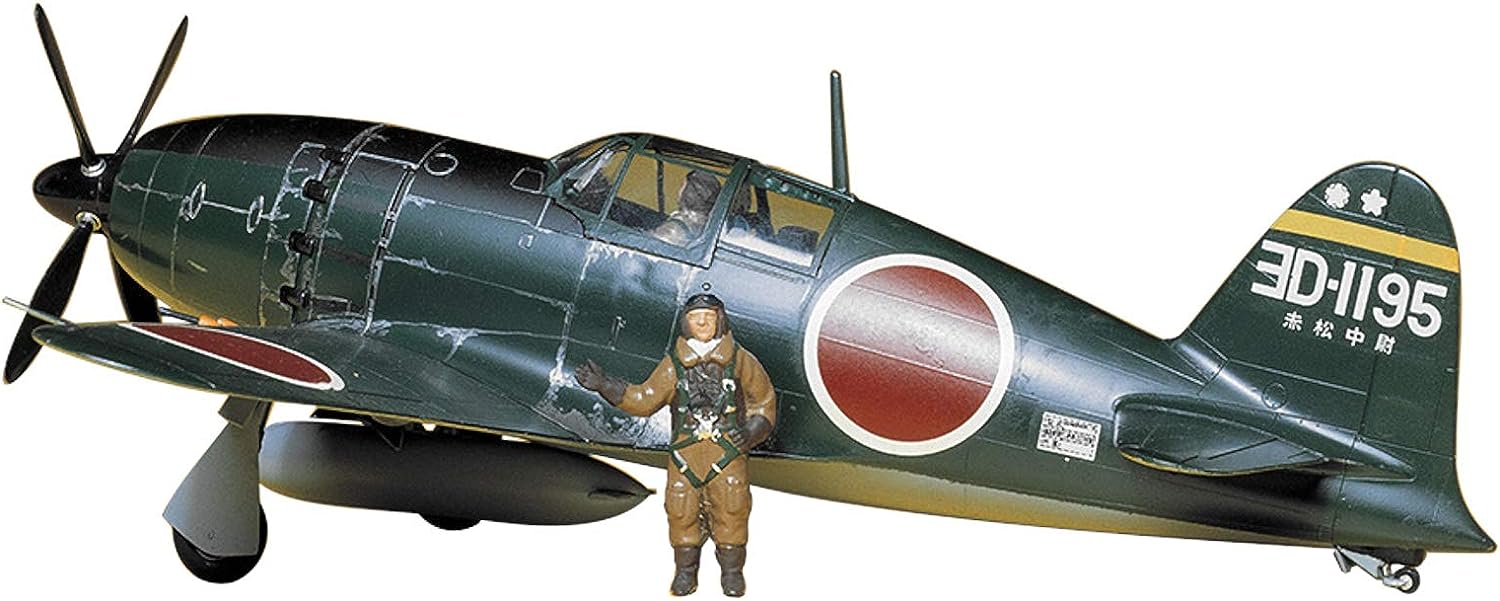 【送料無料】　童友社 1/72 航空自衛隊 F-86F セイバー ブルーインパルス プラモデル