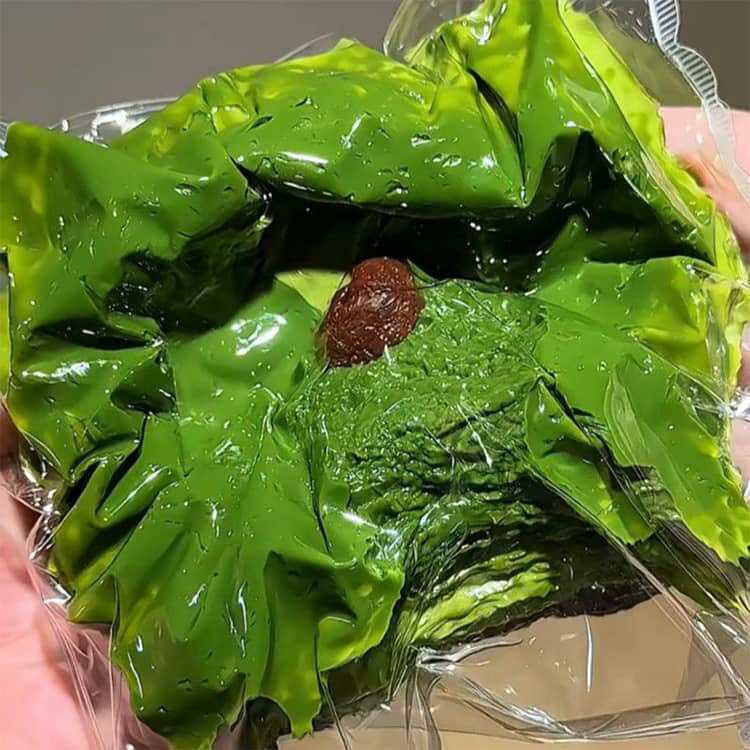 スクイーズ 抹茶 パン 感覚トレーニング スクイーズ 水感スクイーズ 抹茶トースト おもちゃ ふわふわ 高伸縮 スクイーズ 両用 ぷにぷに弾力 低反発ソフト 子供 癒し 大人 ストレス解消 ケーキ プレゼント 袋付き パーティー クリスマス hobbyroute-10012305 ホビールート サンプル画像2
