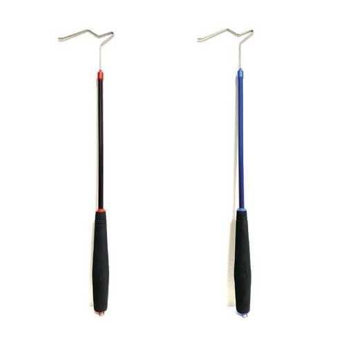 ムカイ カーボン伸縮リリーサー (フックリムーバー 針外し) スクリュー式伸縮可動で約45cm~最長約70cmまで伸ばすことが可能 魚を優しくリリース、怪我防止の安全アイテム 管理釣り場での必需品リリーサー 管理釣り場に行くなら、必ず持って...