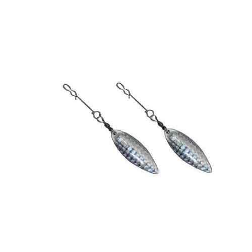多魚種に対応した樹脂ブレードのルアー。 透明感と軽さを兼ね備えたブレード 光の透過と反射によりナチュラルなアピール UV加工により低光量時でも効果を発揮 比重が軽く、垂れ下がりにくい設計 スローな誘いが可能 ジグヘッドやオフセットフック、プラグに取り付け可能 スペック サイズ: 3 1/2インチ ブレード全長: 38mm ブレードタイプ: ウィローリーフ カラー: #02 シルバーホロ