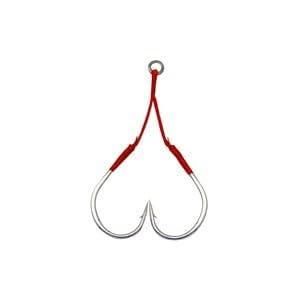 青物専用のアシストフック。驚異的な貫通力を実現した設計。 絶妙なゲイブ幅で掛かりのよさを追求 太軸設計により強度を確保 ストレートポイントとロングシャンクで貫通力向上 赤いアシストラインが集魚効果を発揮 深海での視認性を考慮したカラー設計 スペック フックサイズ: 3/0 サイズ: 2.5×2.5cm 入数: 2ピース PE20号中芯フロロ2.0号×3本縒り カラー: サイズ#3/0-2.5cm