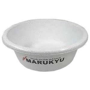 MARUKYUのロゴが入ったエサボール。釣りの際に便利なフィッシングツール。 耐久性に優れた素材を使用 エサの取り扱いが簡単 持ち運びに便利な軽量設計 スペック サイズ: 直径約150mm 重さ: 約200g カラー: ホワイト