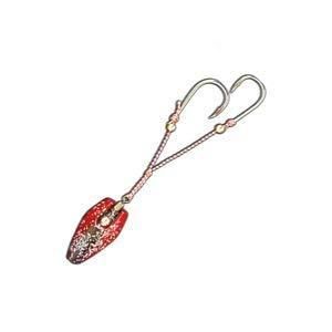 キャスティング鯛ラバとしても使用可能な釣具。 ラバーセットを組み合わせることで多様な釣り方が可能 エビの付け方に工夫が必要で、真っ直ぐ刺すことが釣果向上のポイント ヘッドとフックが遊動式で、鯛の首振りによるバラシを軽減 フォール中のバイトにも違和感を与えず、喰い込みやすい設計 スペック オモリ: 6号 (約22g) 針 (上鈎): 14号 針 (下鈎): 12号 ハリス: 8号 カラー: #6 海老レッドラメ