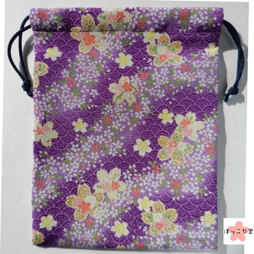 【 巾着 】縮緬・青海波文様地「四季花さくら柄」(purple)(朱印帳/御朱印帳袋) 【 巾着 】縮緬・青海波文様地「四季花さくら柄」(purple)(朱印帳/御朱印帳袋)