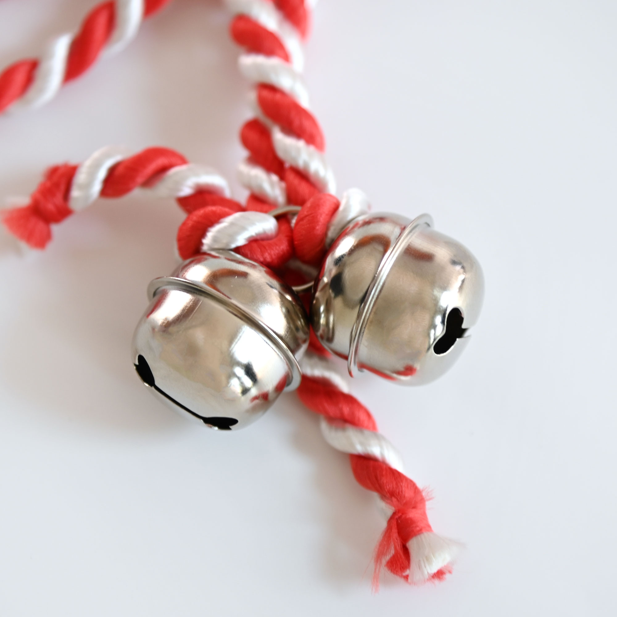 鈴 たすき鈴 ひも付き すず グッズ 祭り着 お祭り用品 イベント キッズ まつり 祭り用品 スズ 子ども お祭り衣装 子供 祭小物 スズ タスキ 紅白紐