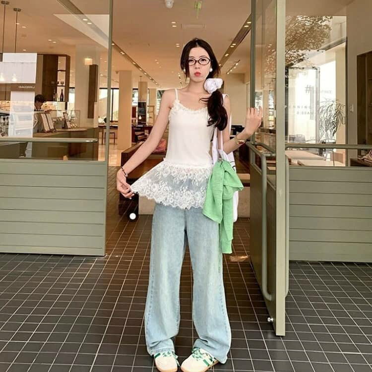 微笑みshop楽天市場店の春 レース 見せる 綿 トップス レイヤード きれいめ 透け感 重ね着 フェミニン キャミソール 体型カバー 夏 インナー 綿 白 レイヤードキャミソール 黒 お尻が隠れる キャミ インナー 付け裾 裾フレア レース切り替え 秋 冬｜アングル2