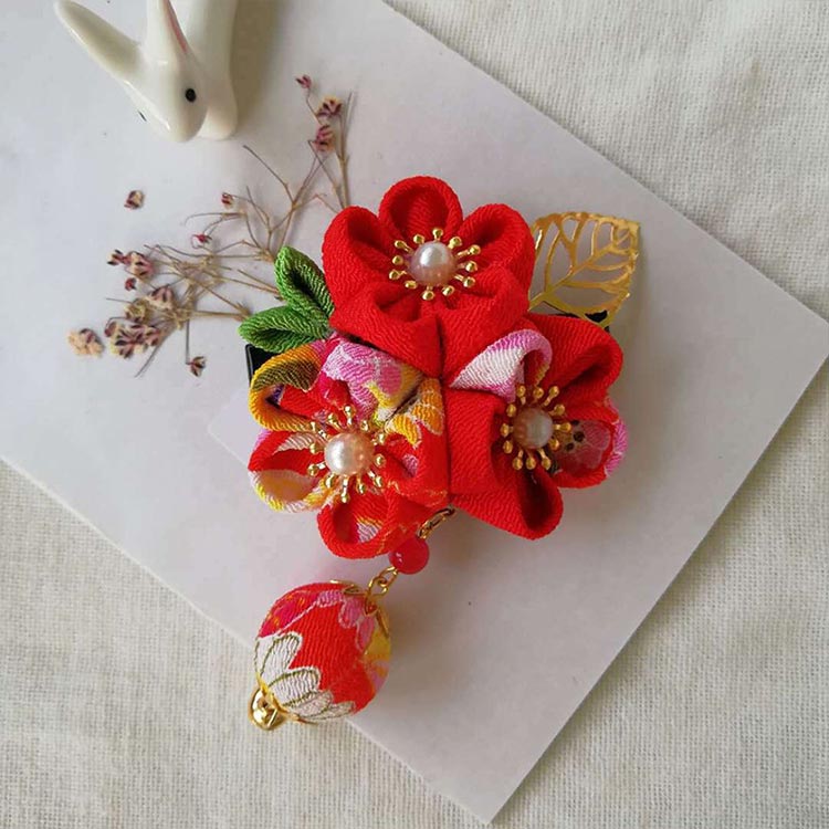 七五三 成人式 髪飾り ちりめん つまみ細工 クリップ パール 桜 お花 鈴 和玉 着物 和装 髪飾り 小さめ 袴 振袖 浴衣 髪飾り ヘアアクセサリー 和装小物 大人 子供 女の子 ショートヘア 髪飾り 入学式 卒業式 結婚式 花火大会 黒 赤 紫 ピンク さくら かわいい