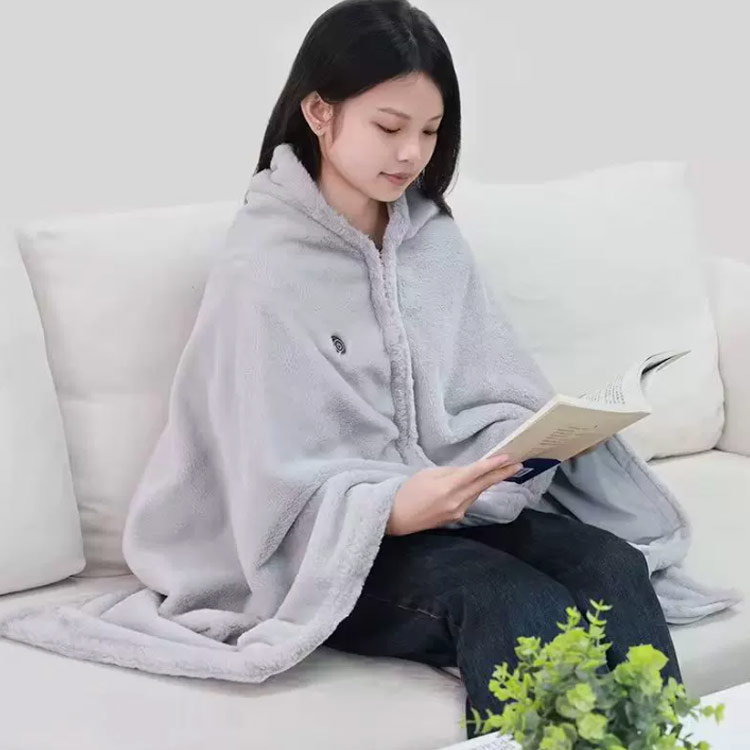 微笑みshop楽天市場店の着る毛布 洗える 電気毛布 着る電気毛布 電気ブランケット 掛け敷き ブランケット 電気毛布 着る毛布フランネル 電気毛布 USB給電 10秒速暖 着る毛布フランネル 大判 150×80cm 防寒 節電 電気ひざ掛け USB給電式 3段階温度調節 おしゃれ｜アングル2