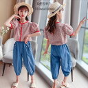 韓国子供服 夏服 スウィート リゾート セットアップ 女の子 お姫様 上下セット 花柄トップ+ジーンズ 可愛い お祝い お出かけ お呼ばれ お食事会 キッズ 姉妹 花柄 シャツ 半袖 ジーンズ 九分丈 デイリー 通園 通学 ファッション 110cm 120cm 130cm 140cm 150cm 160cm