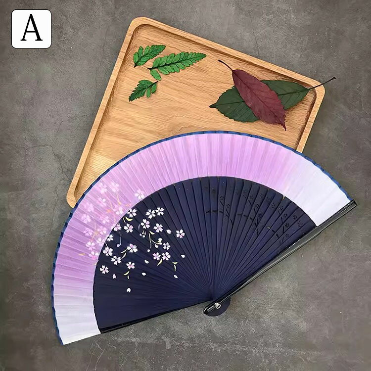 hohoemimarketの扇子 女性用 桜柄 高級絹扇子 軽量 持ち運きに便利 おしゃれ 人気 実用的 シンプル 母の日 贈り物 プレゼント 誕生日 ギフト レディース 婦人用 花火大会用 お土産 着物 和小物 和雑貨 夏の祭り 歌舞伎小物 猛暑対策 選べる7色｜アングル2
