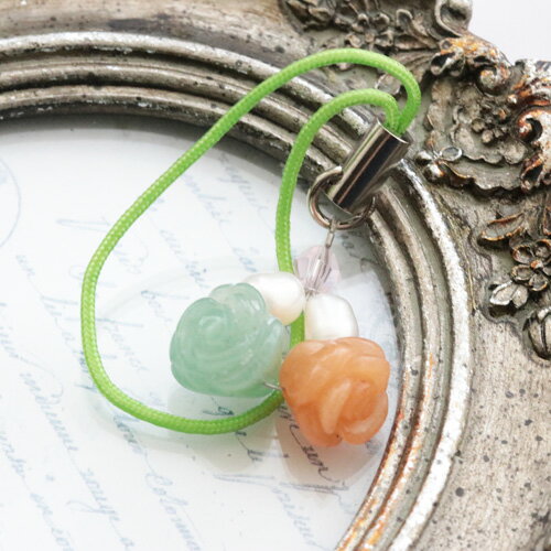 【特別奉仕品】 アベンチュリン バラ彫り 淡水真珠 ナチュラル ガラス 合成糸 ストラップ